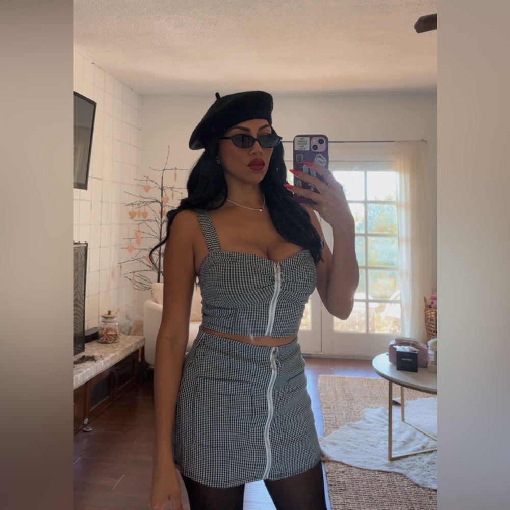 Black and White Houndstooth Crop Top and skirt